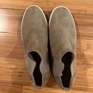 Tan Steve Madden wedgie sneakers